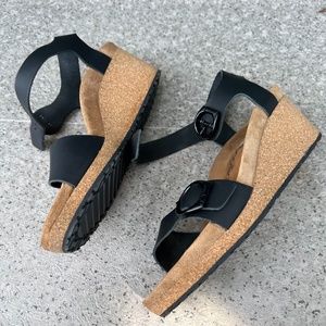 Birkenstock wedge sandals (Soley, from the Papillo line)